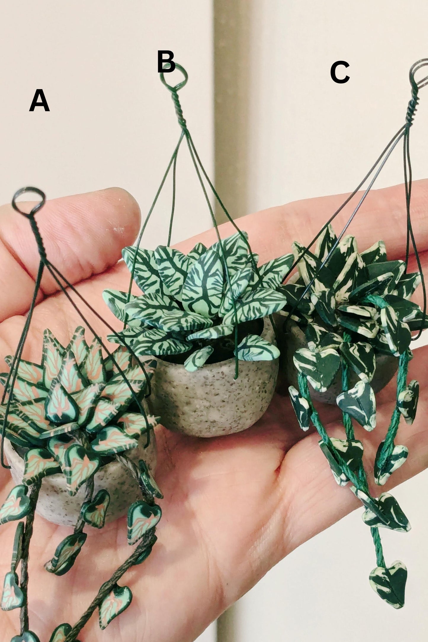 Tiny Hanging Plant Magnet, Monstera Magnet, Houseplant Decor, Plant Lover Gift, Tropical Magnet, Miniature plant magnet, Dollhouse plant